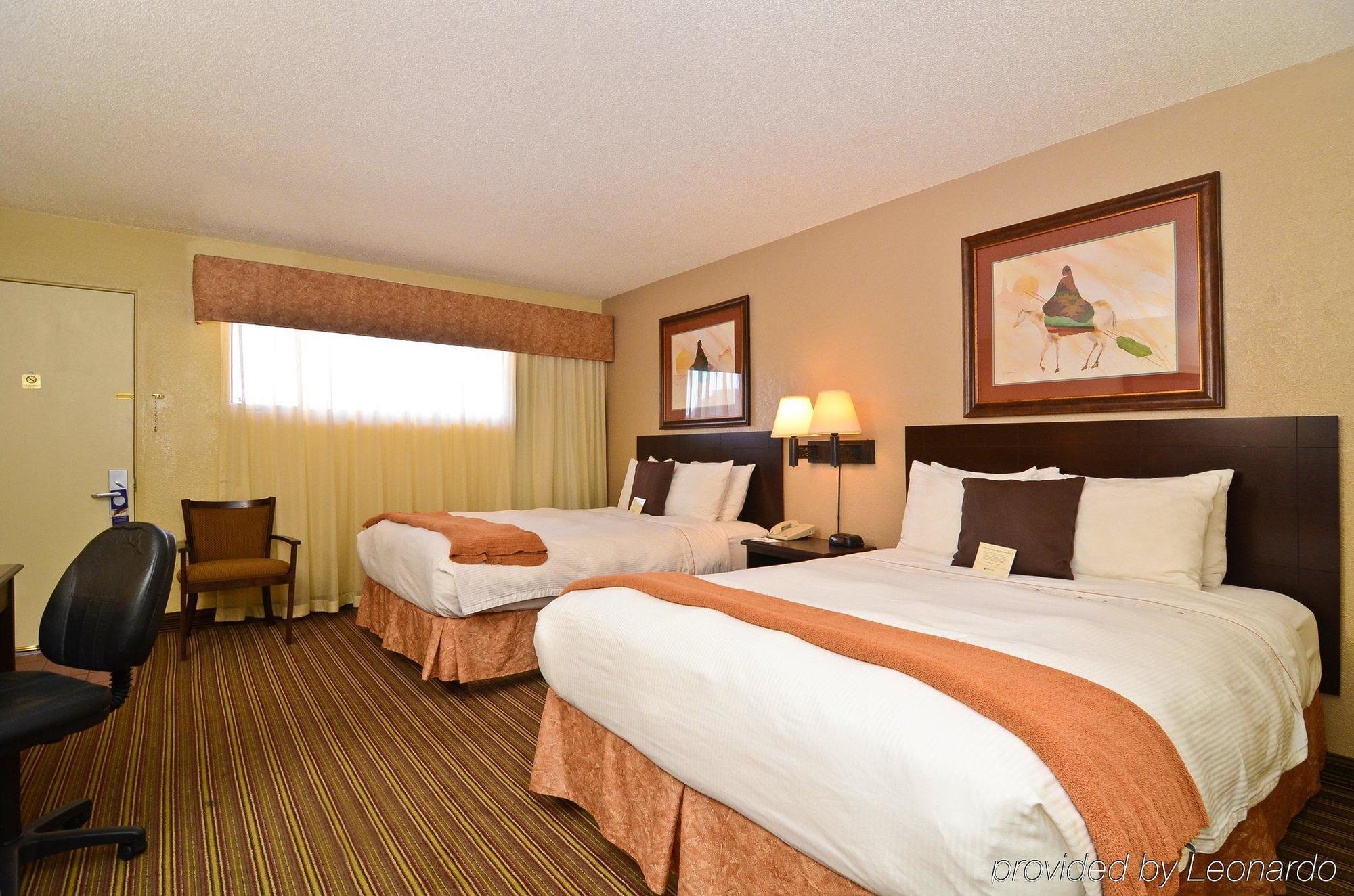 Western Turquoise & Hotel